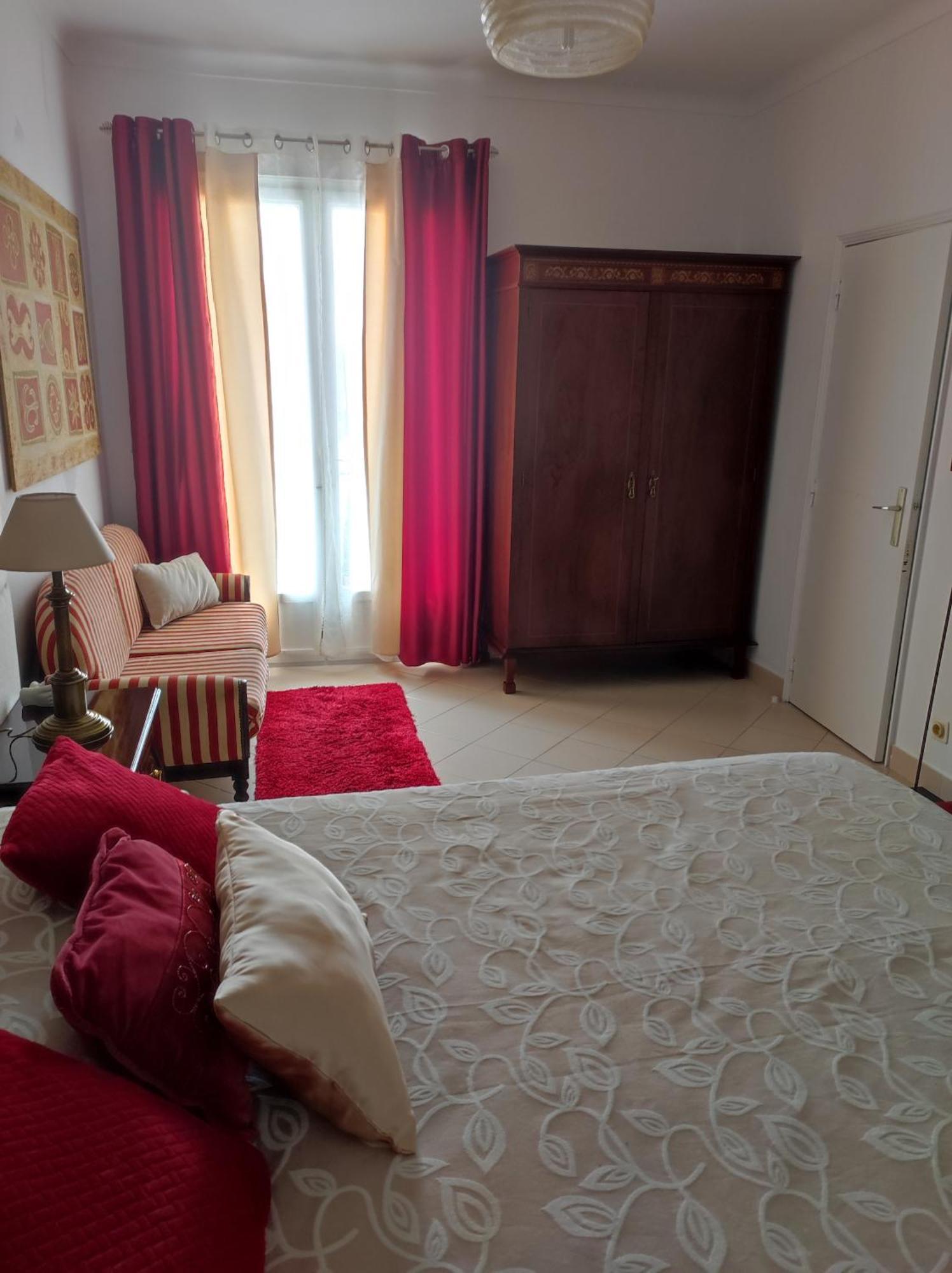 Comfort Beach House Назаре Экстерьер фото